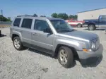 2016 Jeep Patriot Latitude Серебряный vin: 1C4NJPFB8GD677191