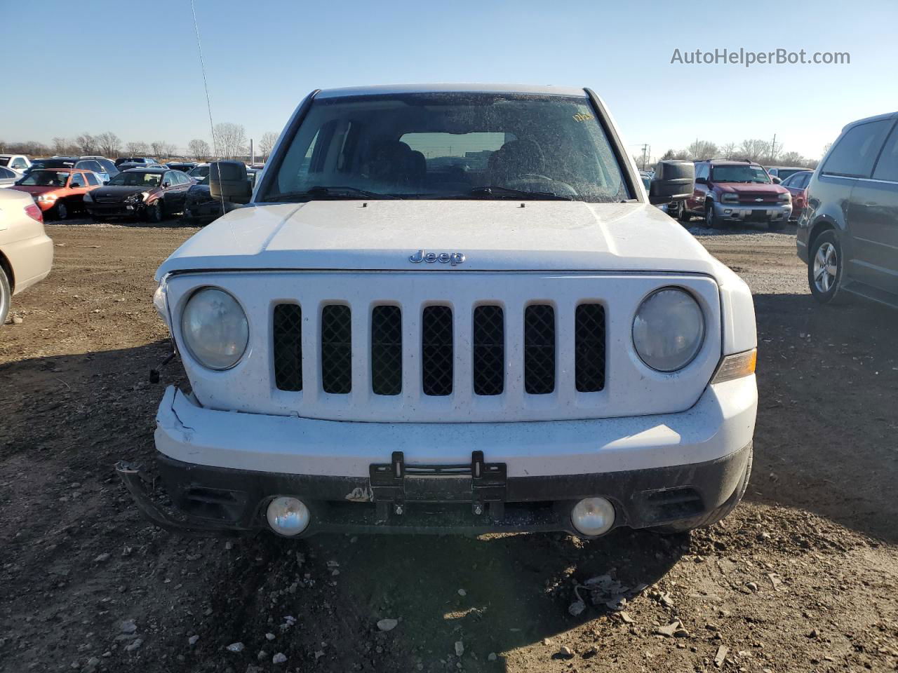 2012 Jeep Patriot Latitude White vin: 1C4NJPFB9CD605815