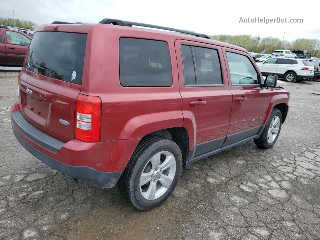 2014 Jeep Patriot Latitude Burgundy vin: 1C4NJPFB9ED547823