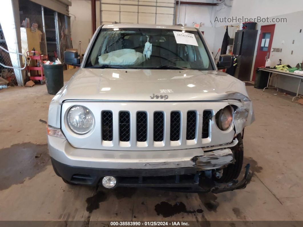 2012 Jeep Patriot Sport Серебряный vin: 1C4NJRBB2CD564333