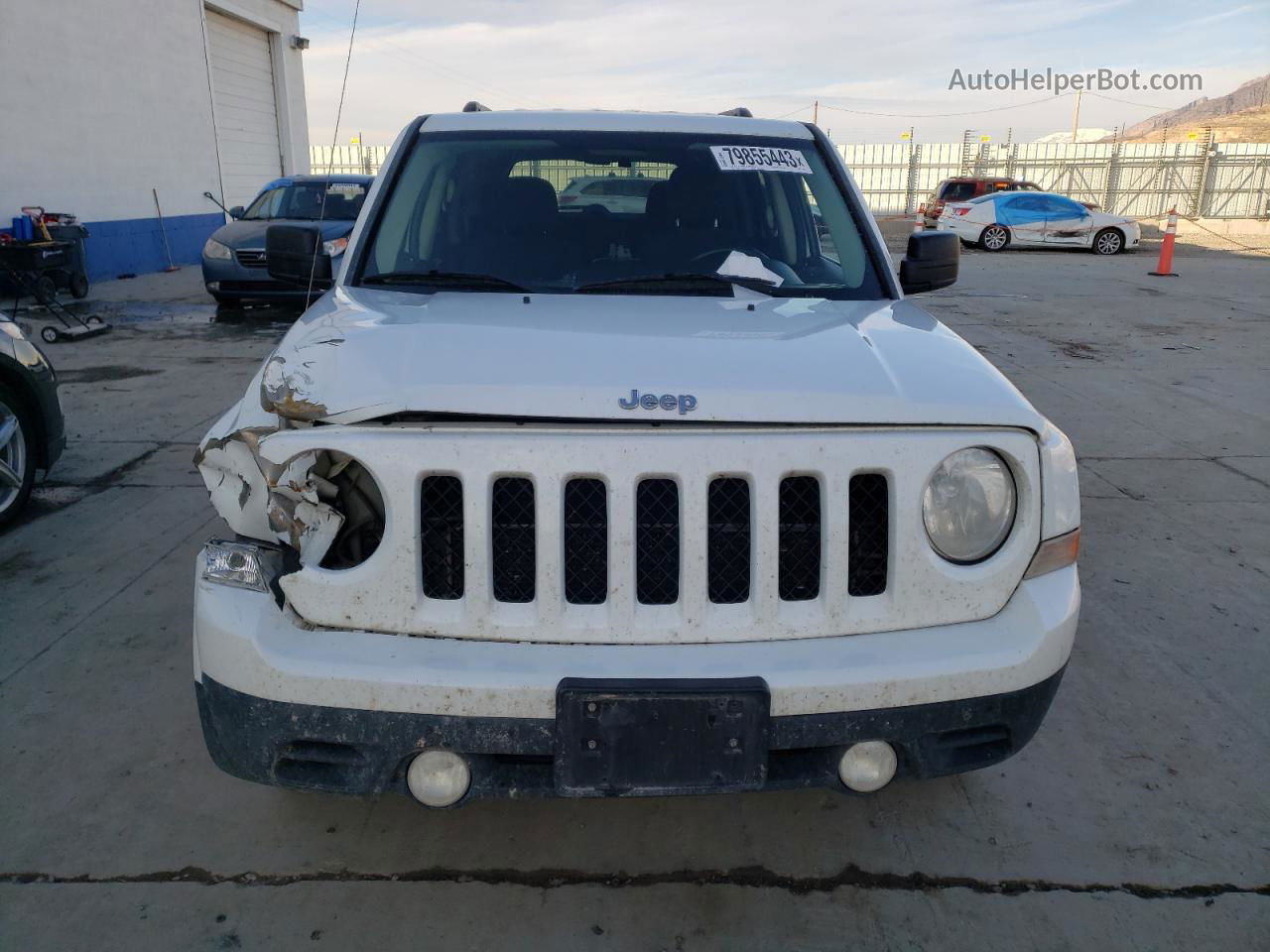 2014 Jeep Patriot Latitude White vin: 1C4NJRFB0ED735092