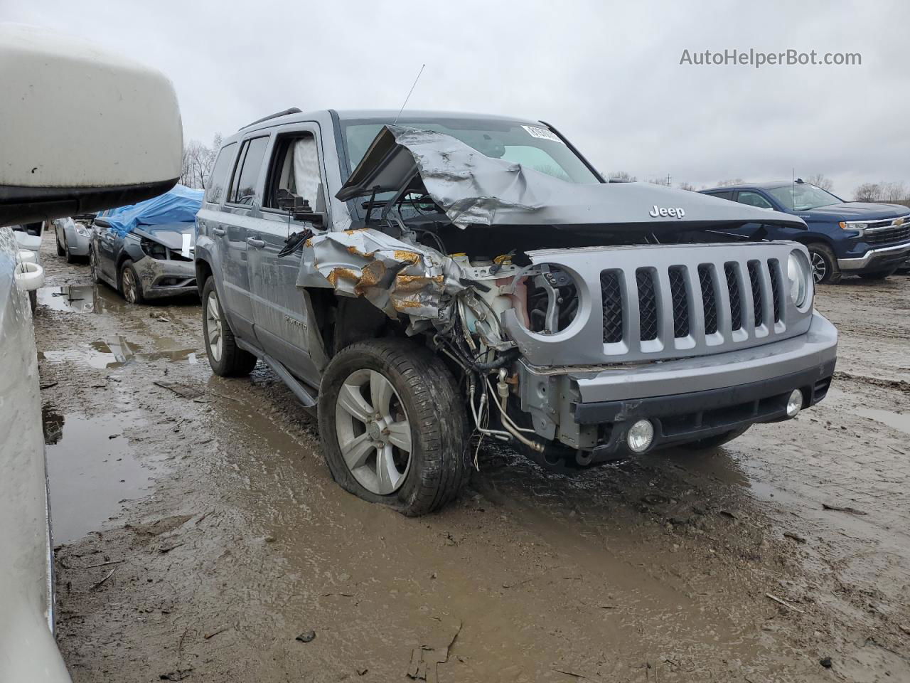 2014 Jeep Patriot Latitude Серебряный vin: 1C4NJRFB0ED792182