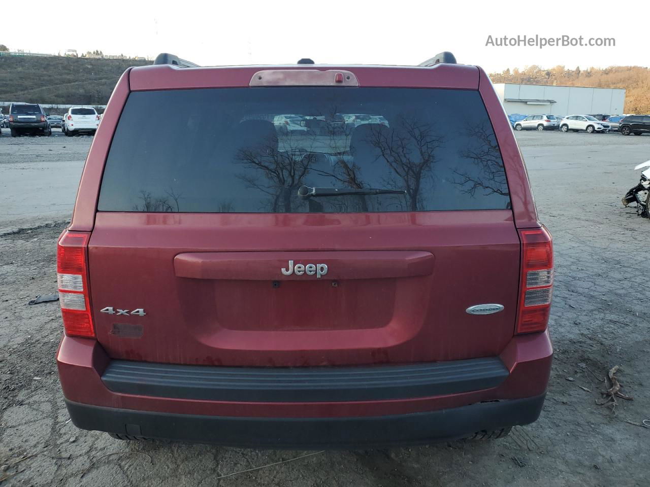 2012 Jeep Patriot Latitude Burgundy vin: 1C4NJRFB1CD626010