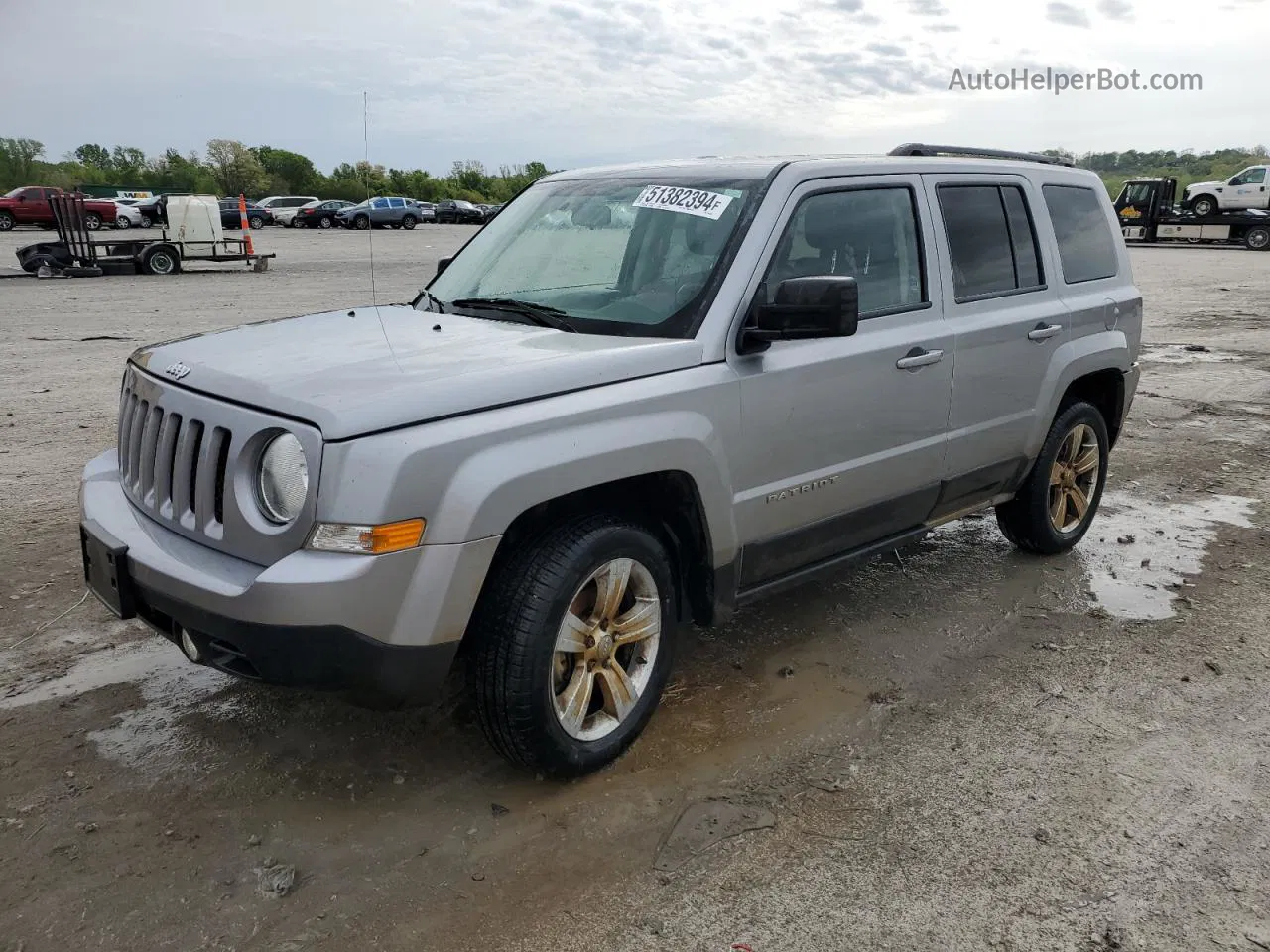 2014 Jeep Patriot Latitude Silver vin: 1C4NJRFB1ED760129