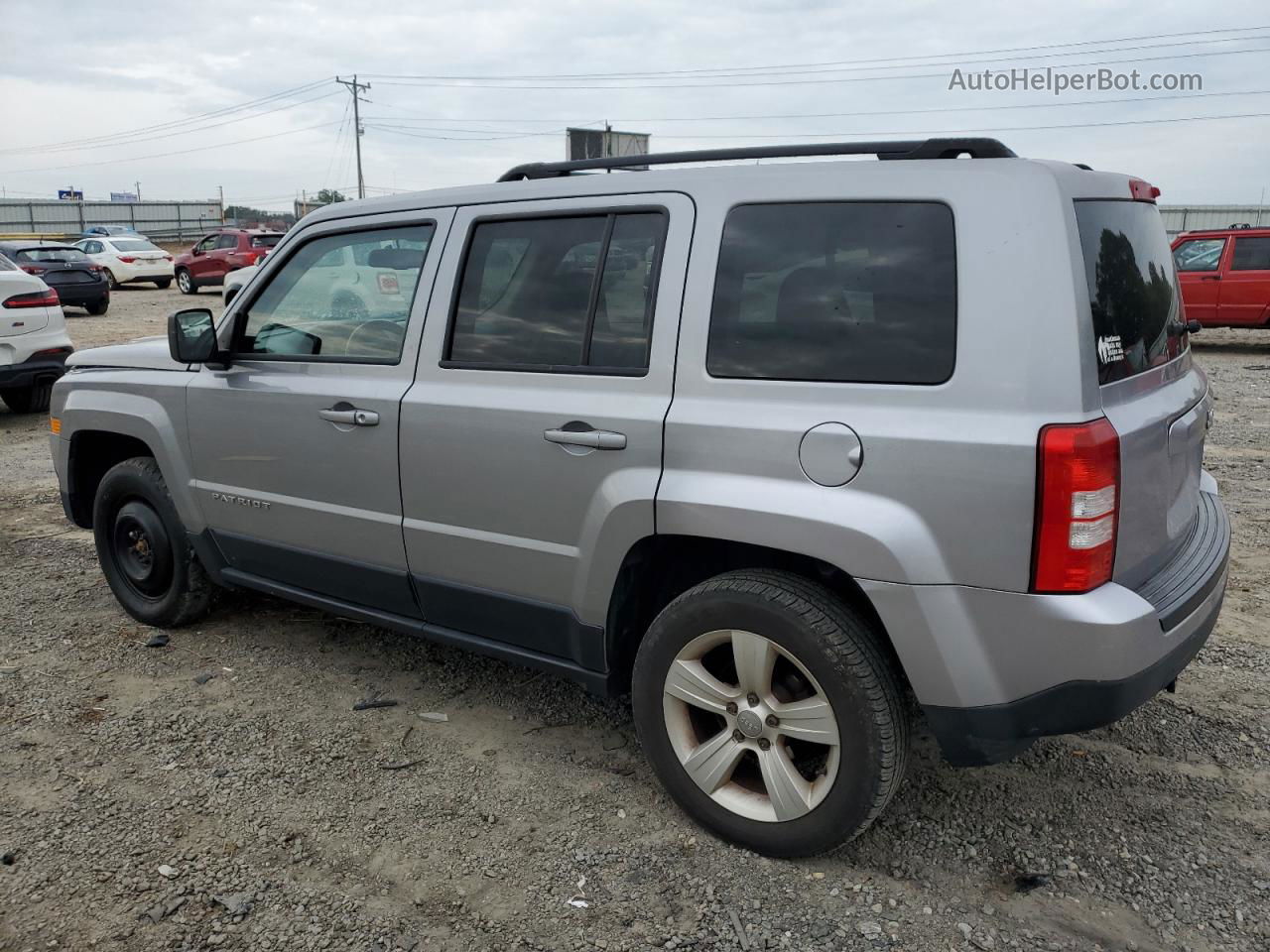 2016 Jeep Patriot Latitude Серебряный vin: 1C4NJRFB1GD668246