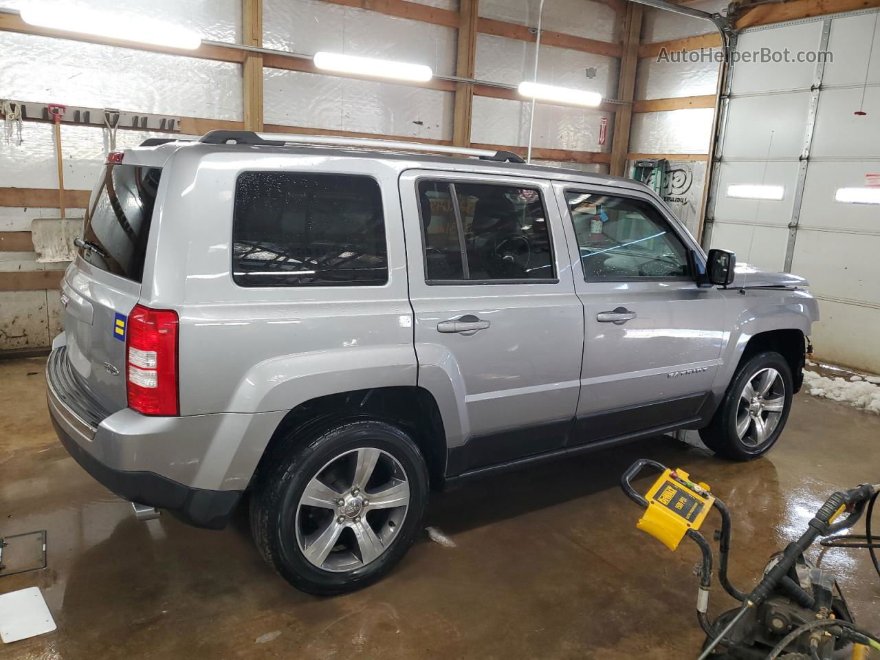 2016 Jeep Patriot Latitude Gray vin: 1C4NJRFB2GD523197