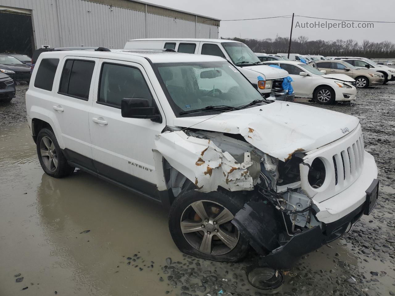 2016 Jeep Patriot Latitude White vin: 1C4NJRFB2GD724467