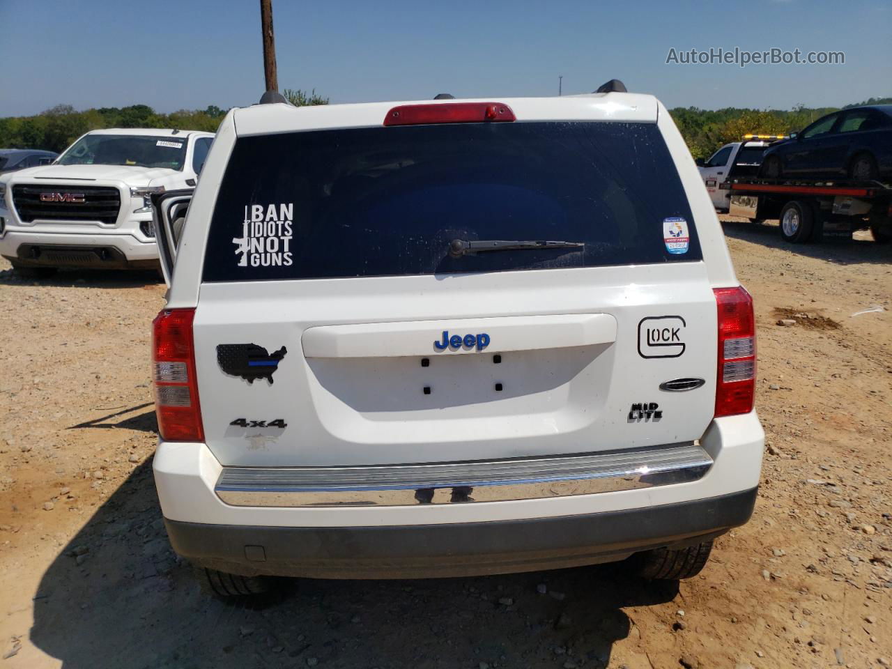 2016 Jeep Patriot Latitude White vin: 1C4NJRFB2GD725232