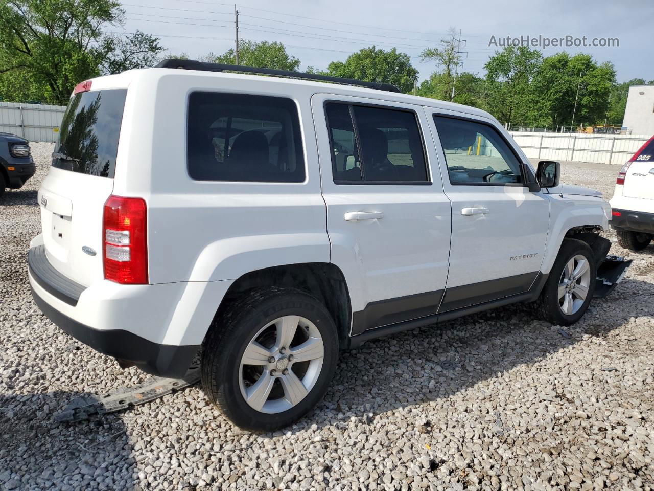 2014 Jeep Patriot Latitude White vin: 1C4NJRFB3ED546971