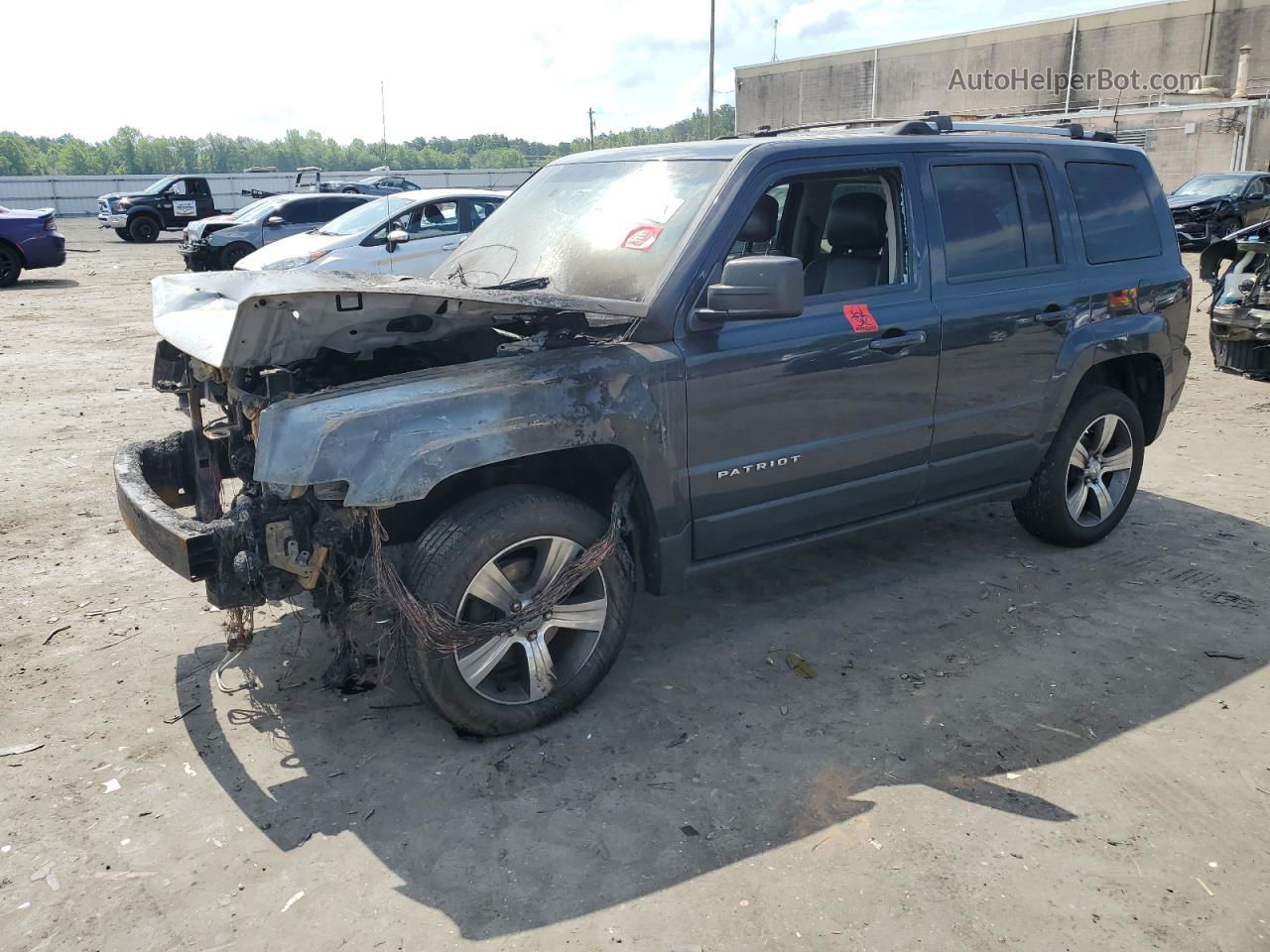 2016 Jeep Patriot Latitude Угольный vin: 1C4NJRFB3GD544737