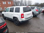 2016 Jeep Patriot Latitude White vin: 1C4NJRFB3GD722825