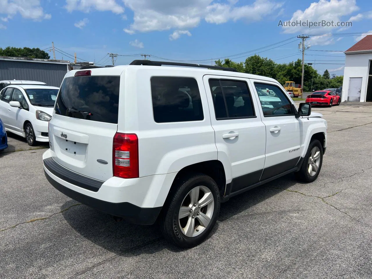 2014 Jeep Patriot Latitude White vin: 1C4NJRFB4ED575508