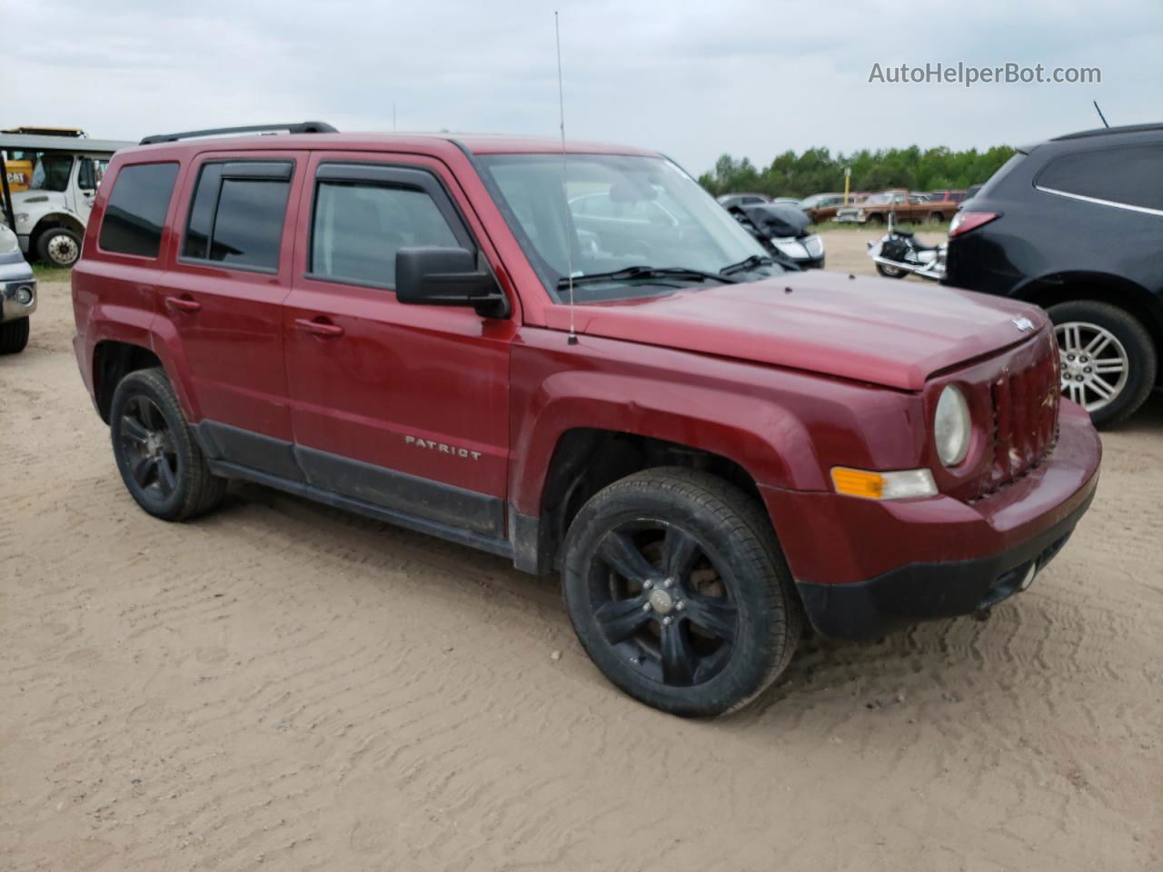 2014 Jeep Patriot Latitude Red vin: 1C4NJRFB4ED644553