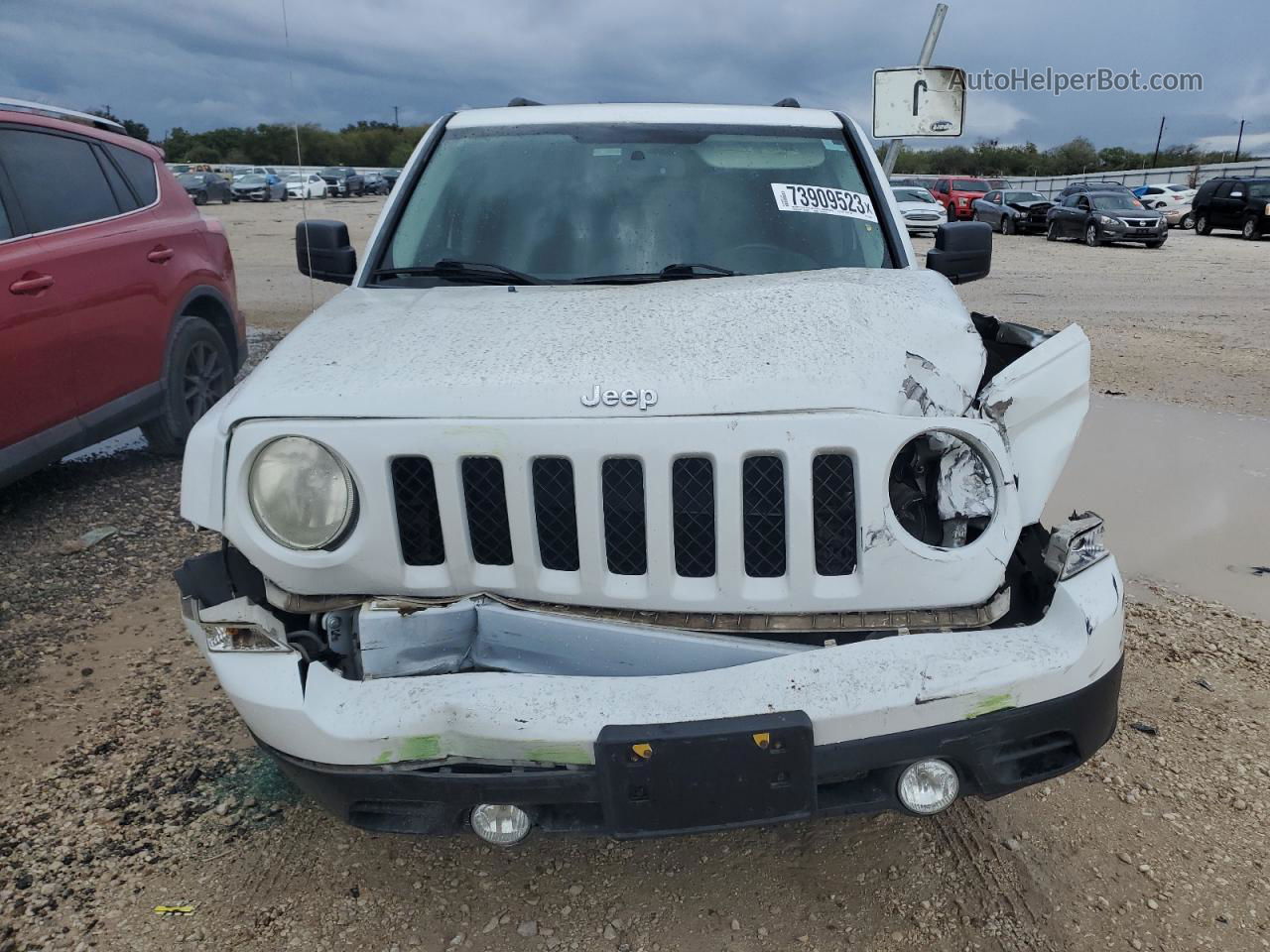 2012 Jeep Patriot Latitude Белый vin: 1C4NJRFB5CD588961