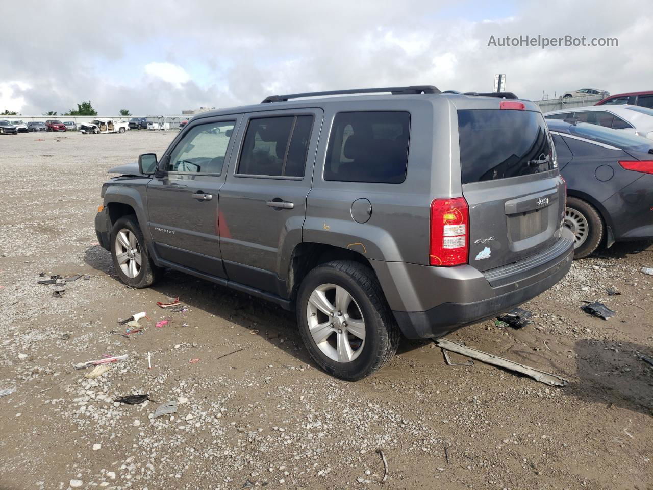 2012 Jeep Patriot Latitude Серебряный vin: 1C4NJRFB6CD556312