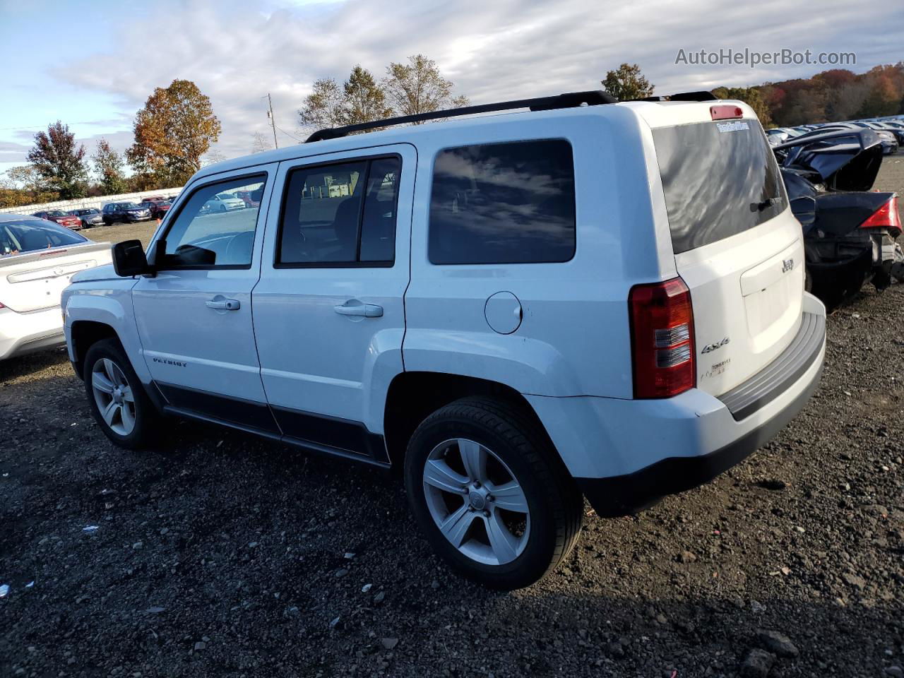 2012 Jeep Patriot Latitude White vin: 1C4NJRFB6CD625645