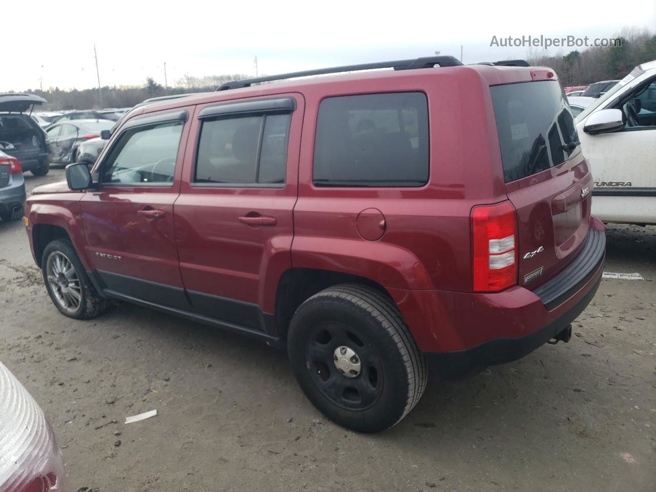 2012 Jeep Patriot Latitude Red vin: 1C4NJRFB6CD655616