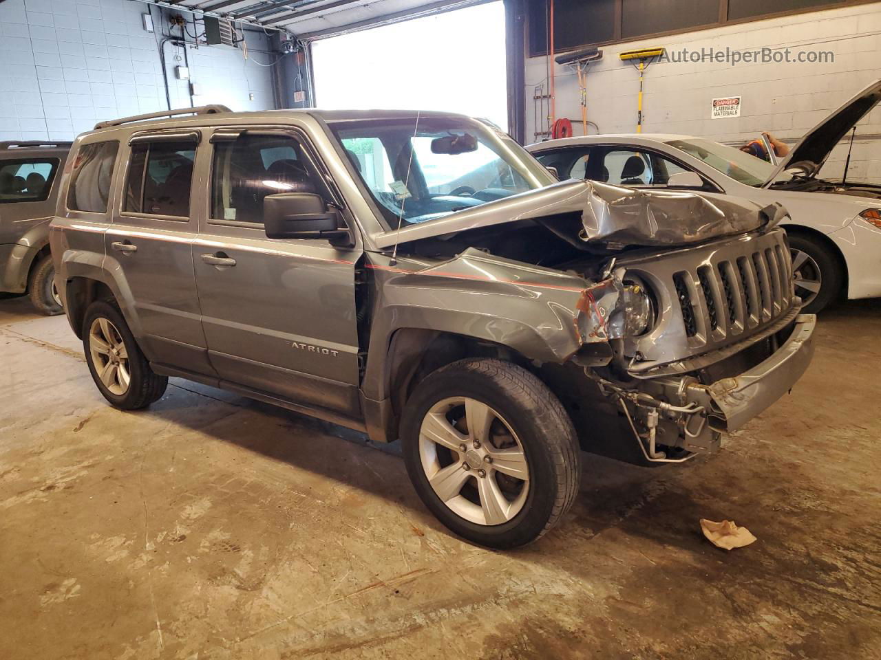 2014 Jeep Patriot Latitude Gray vin: 1C4NJRFB6ED571010