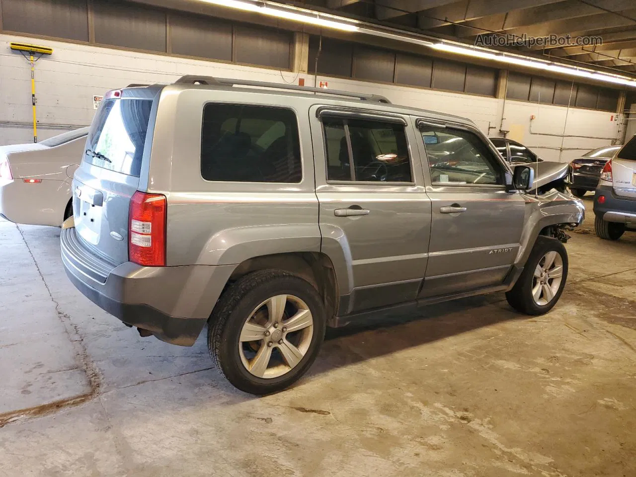 2014 Jeep Patriot Latitude Gray vin: 1C4NJRFB6ED571010