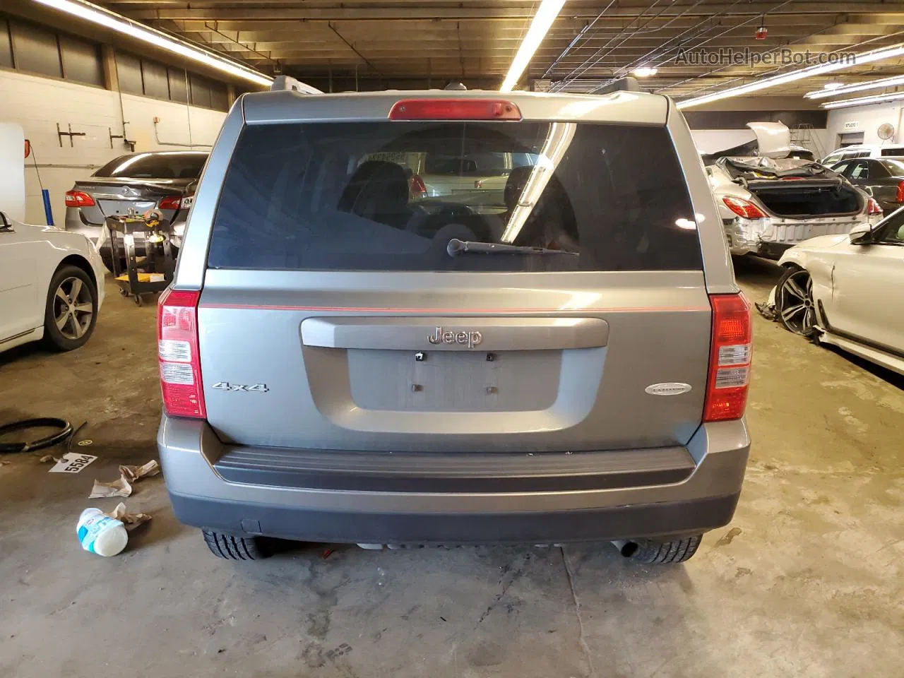 2014 Jeep Patriot Latitude Gray vin: 1C4NJRFB6ED571010