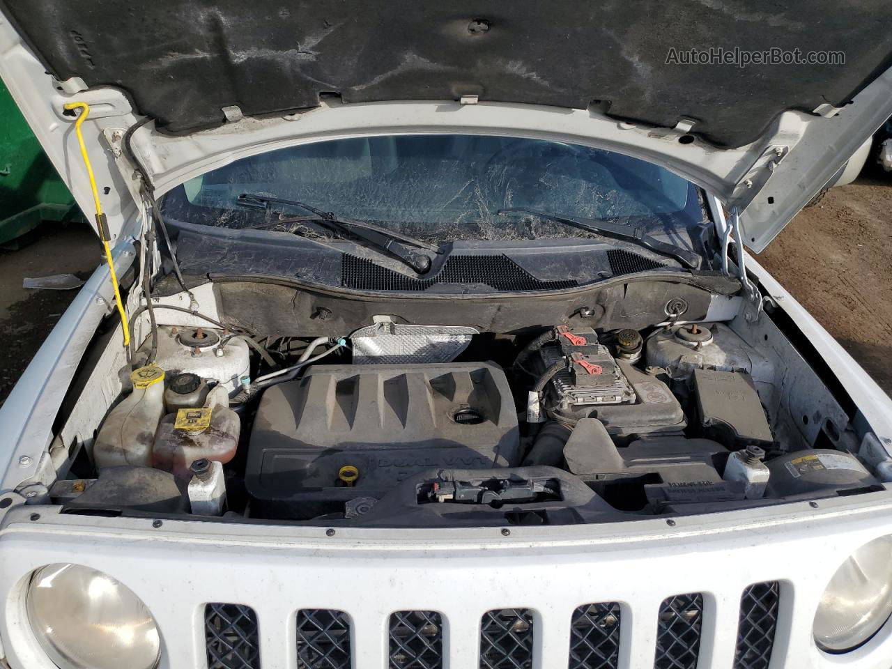 2014 Jeep Patriot Latitude Белый vin: 1C4NJRFB7ED717012