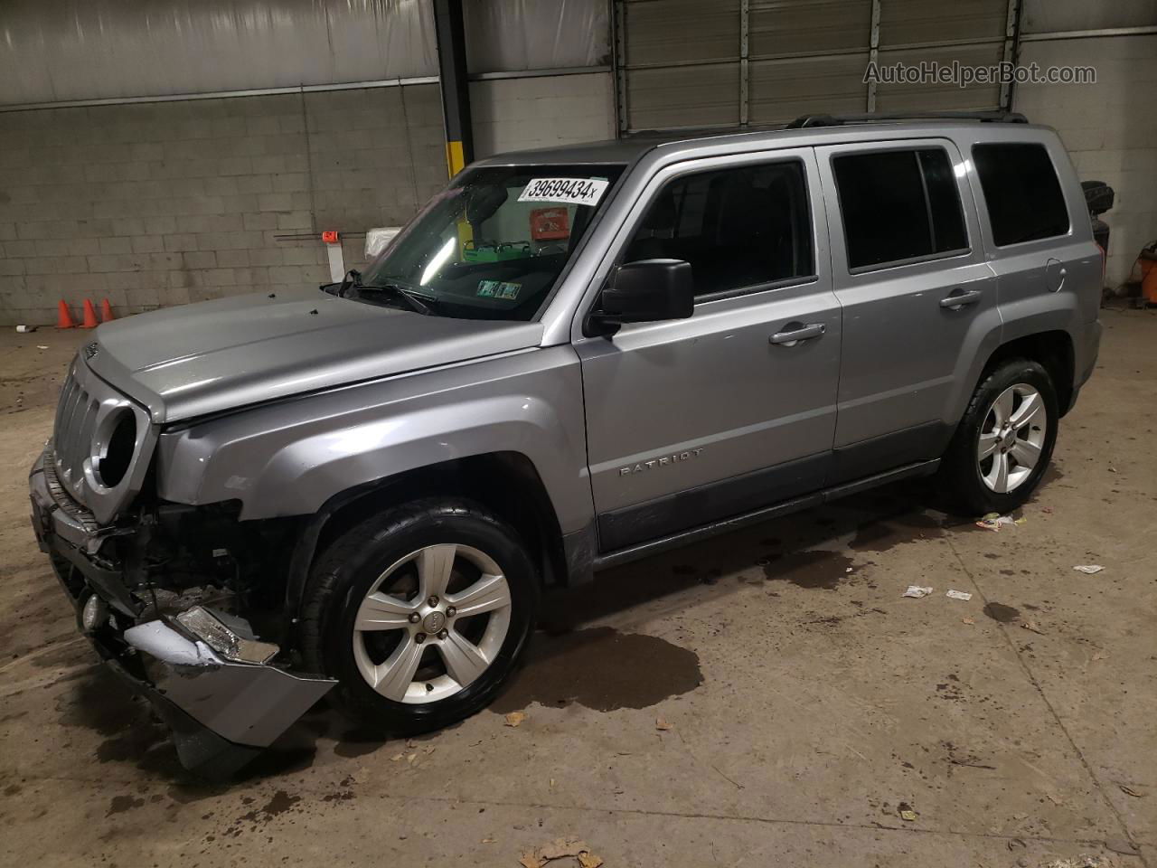 2014 Jeep Patriot Latitude Silver vin: 1C4NJRFB7ED885152