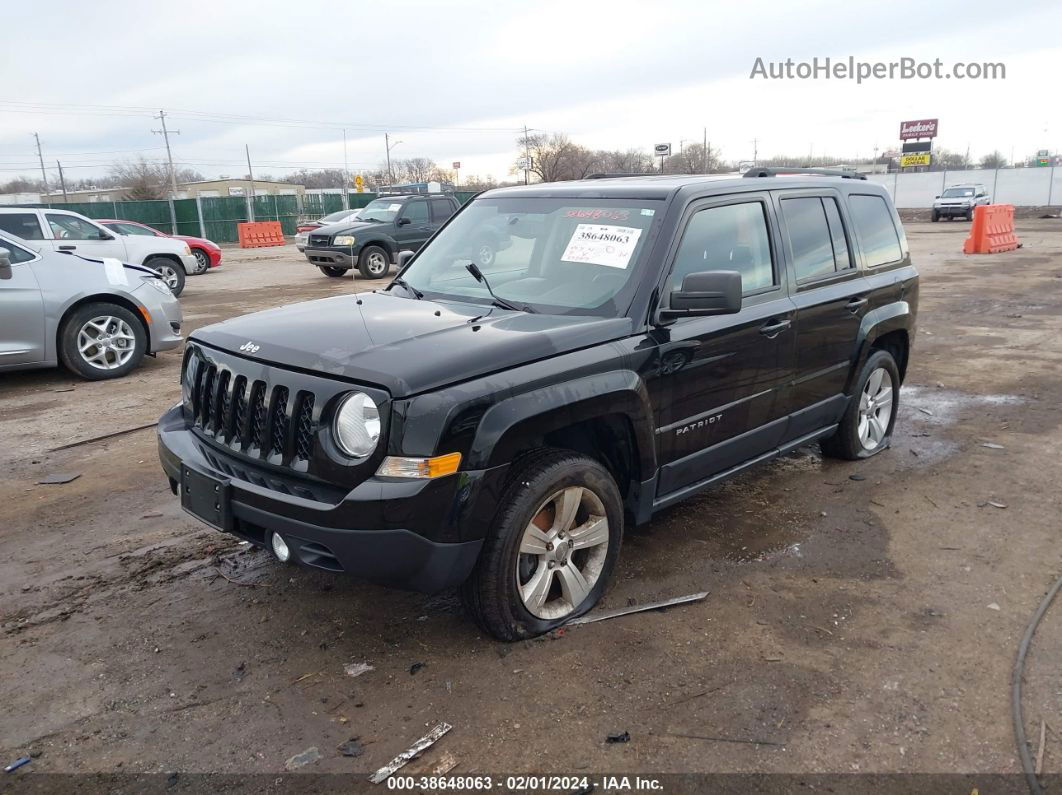 2016 Jeep Patriot Latitude Черный vin: 1C4NJRFB7GD758792