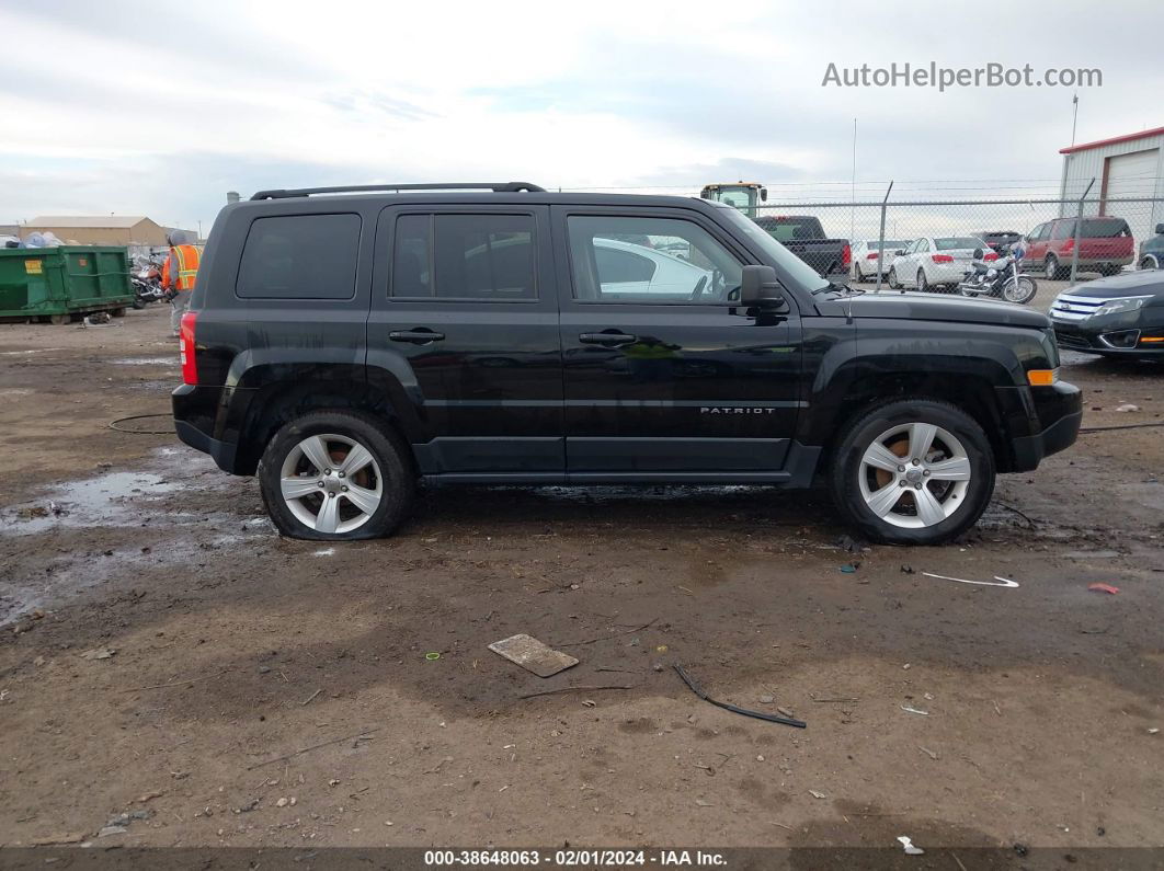 2016 Jeep Patriot Latitude Черный vin: 1C4NJRFB7GD758792