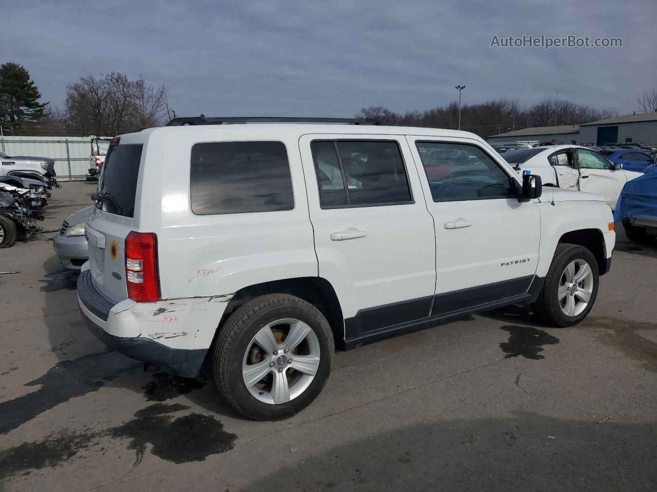 2014 Jeep Patriot Latitude Белый vin: 1C4NJRFB9ED810081