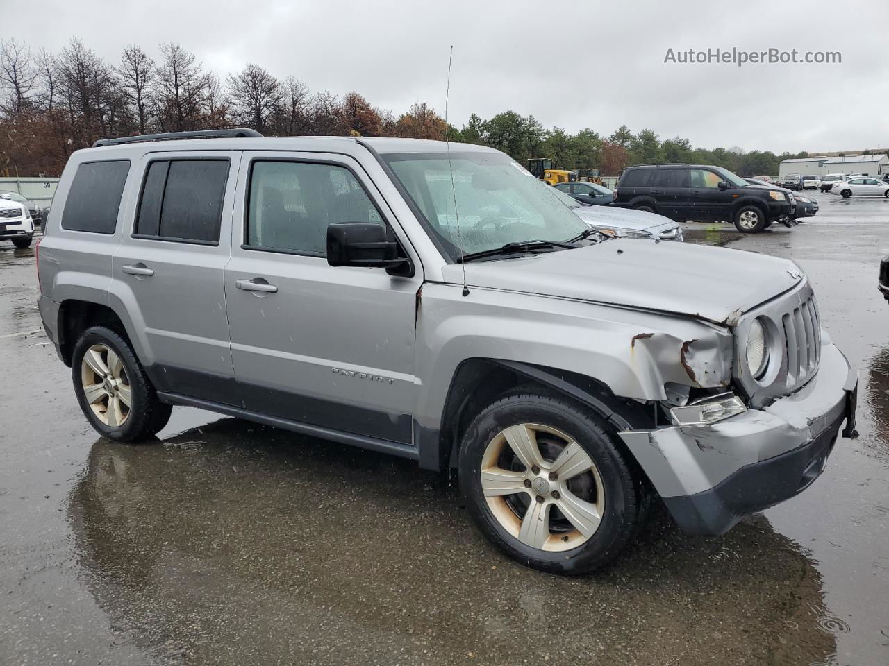 2016 Jeep Patriot Latitude Silver vin: 1C4NJRFB9GD782561