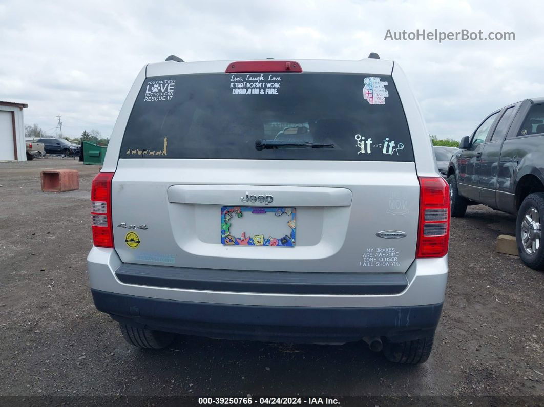 2014 Jeep Patriot Latitude Silver vin: 1C4NJRFBXED617230