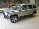 2016 Jeep Patriot Latitude Серебряный vin: 1C4NJRFBXGD522007