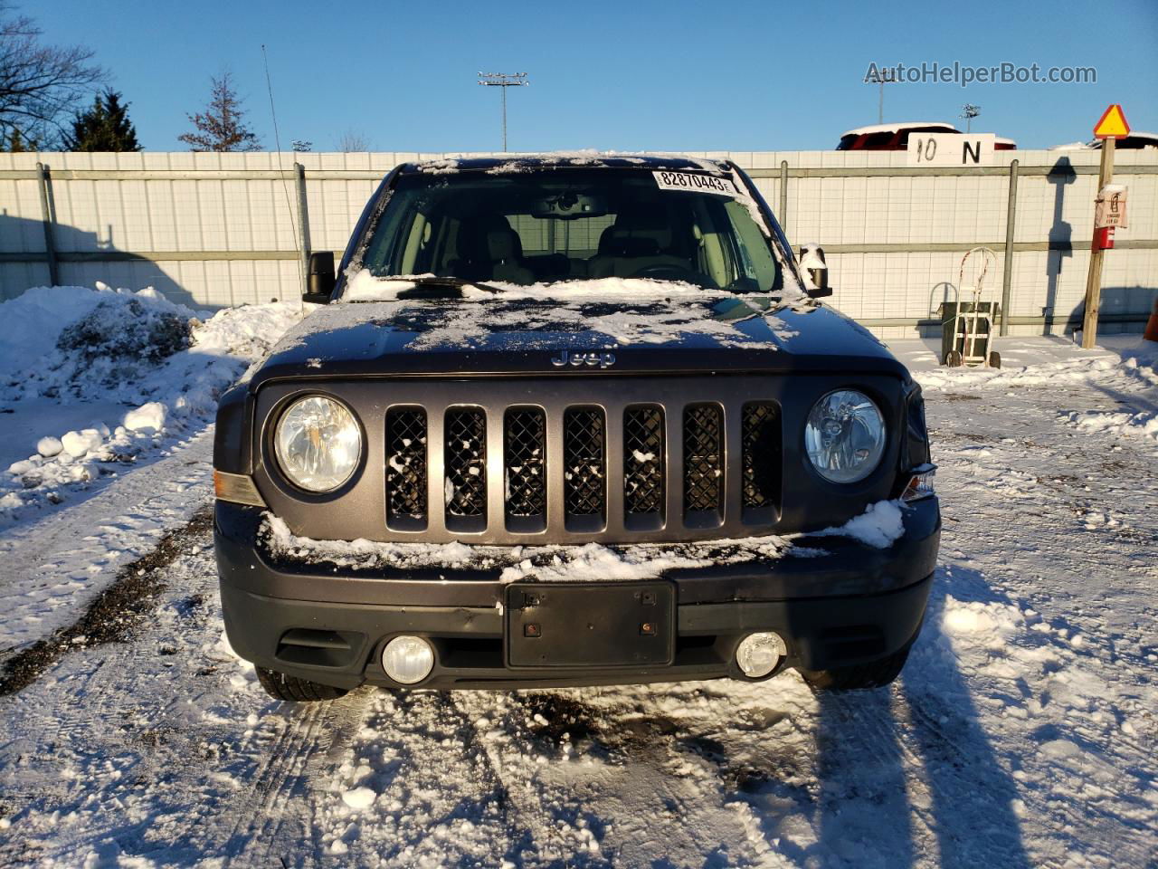 2016 Jeep Patriot Latitude Gray vin: 1C4NJRFBXGD632524