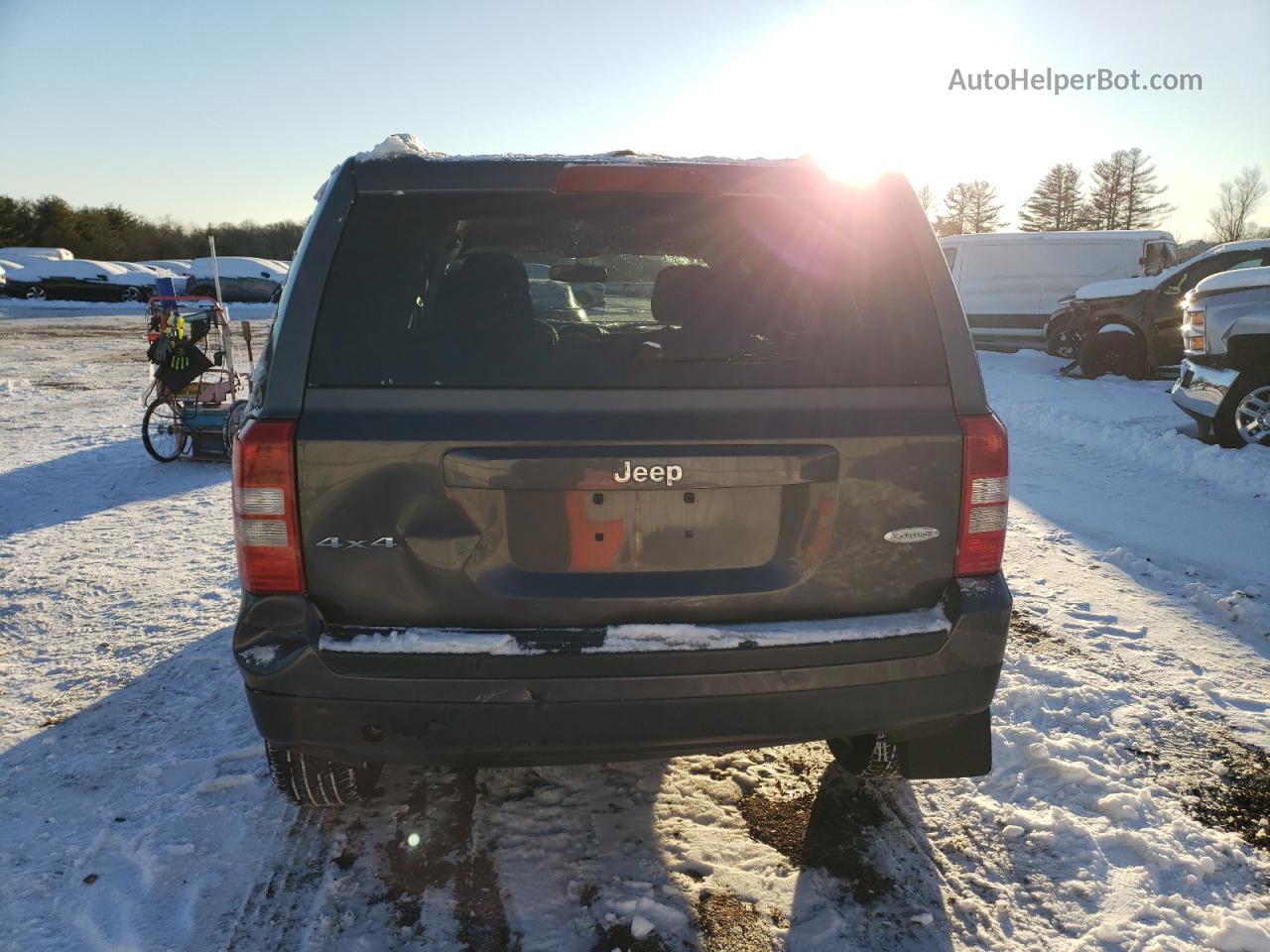 2016 Jeep Patriot Latitude Серый vin: 1C4NJRFBXGD632524