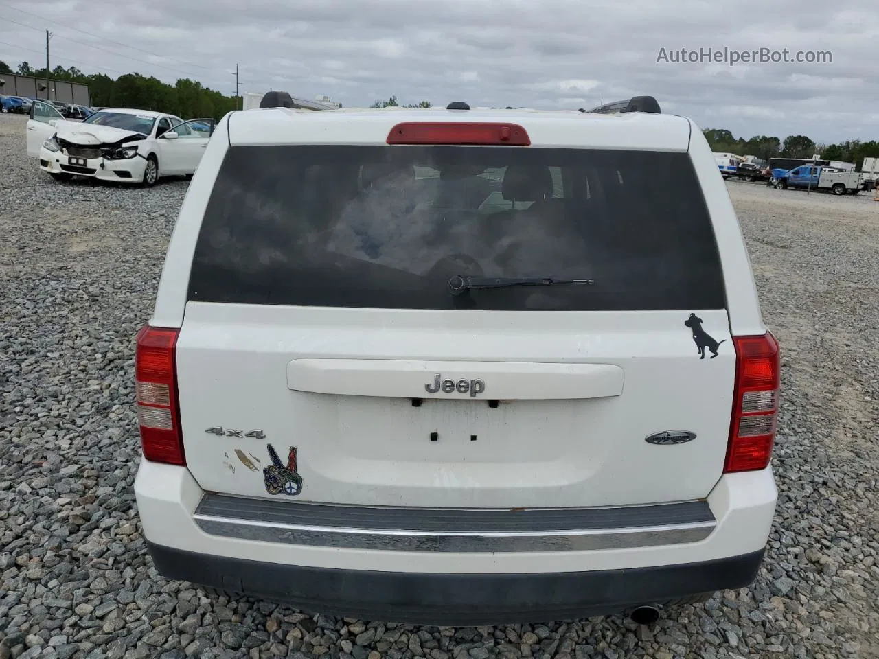 2016 Jeep Patriot Latitude White vin: 1C4NJRFBXGD707836