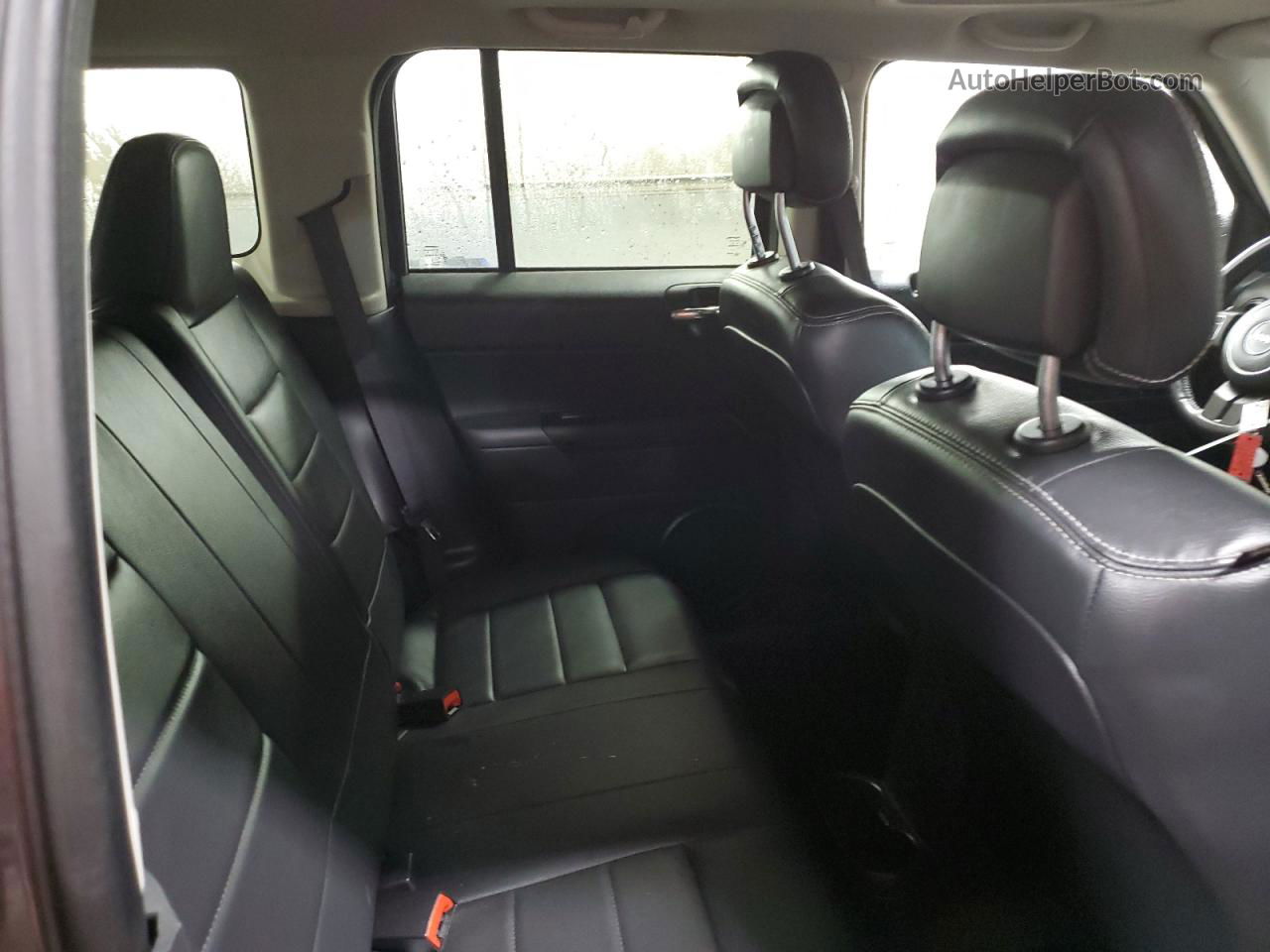 2016 Jeep Patriot Latitude Угольный vin: 1C4NJRFBXGD718559