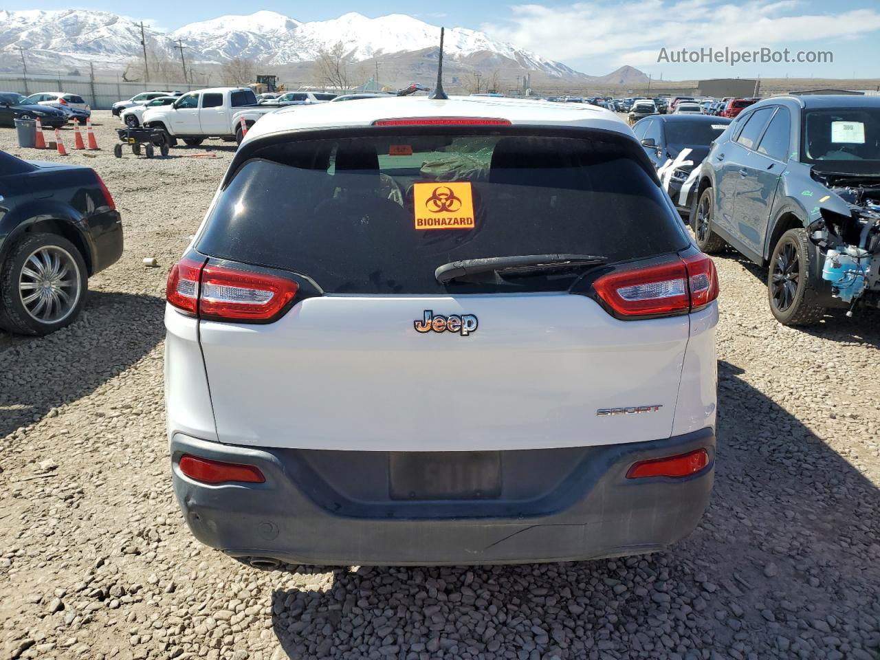 2015 Jeep Cherokee Sport White vin: 1C4PJLAB6FW554243