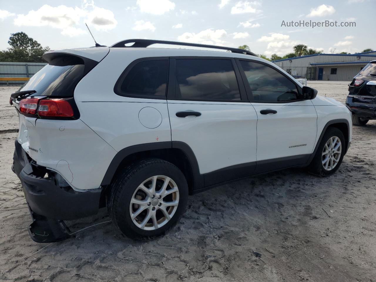 2015 Jeep Cherokee Sport White vin: 1C4PJLAB6FW607765