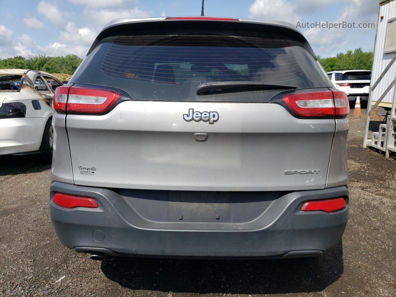 2015 Jeep Cherokee Sport Silver vin: 1C4PJLAB8FW553983