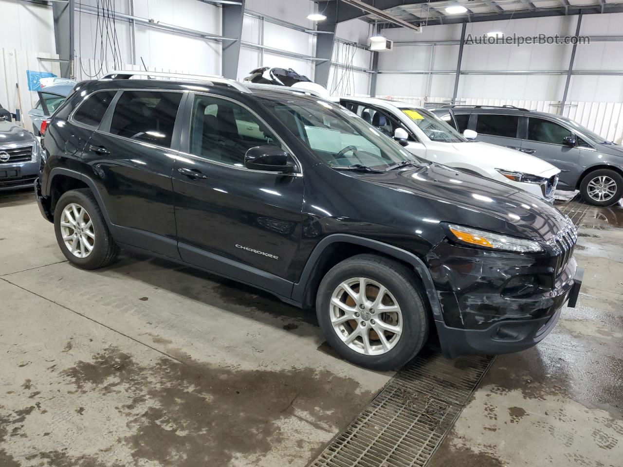 2014 Jeep Cherokee Latitude Black vin: 1C4PJLCB0EW148910