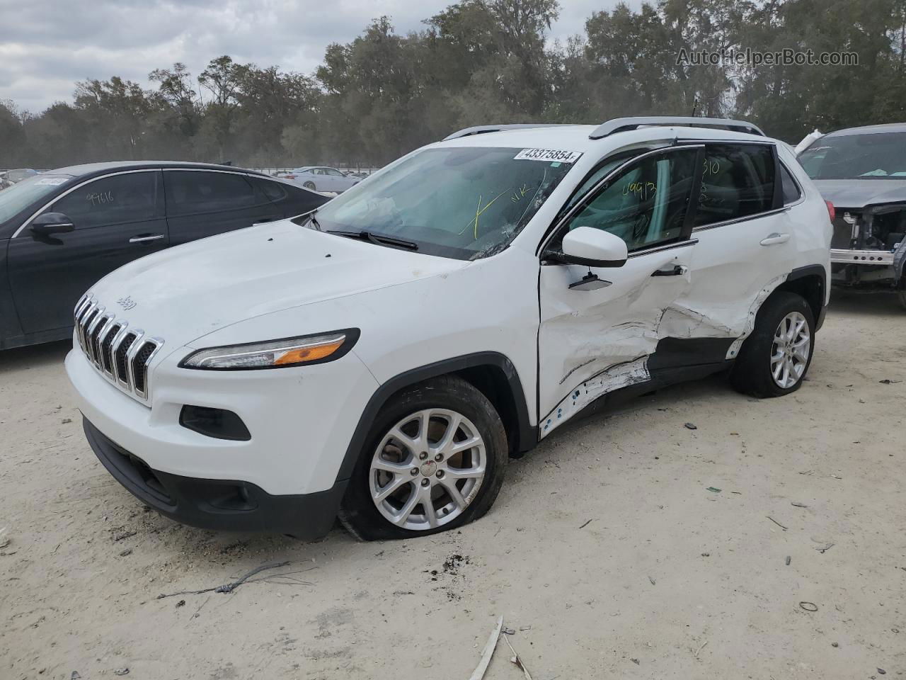 2016 Jeep Cherokee Latitude Белый vin: 1C4PJLCB0GW288071