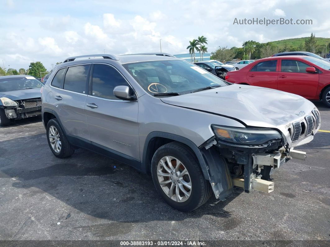 2019 Jeep Cherokee Latitude Fwd Silver vin: 1C4PJLCB0KD134366