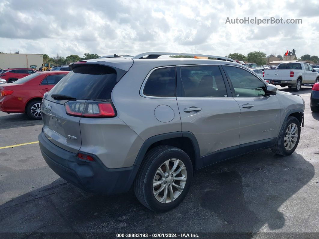 2019 Jeep Cherokee Latitude Fwd Silver vin: 1C4PJLCB0KD134366