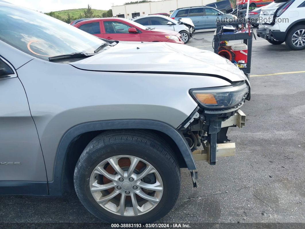 2019 Jeep Cherokee Latitude Fwd Silver vin: 1C4PJLCB0KD134366