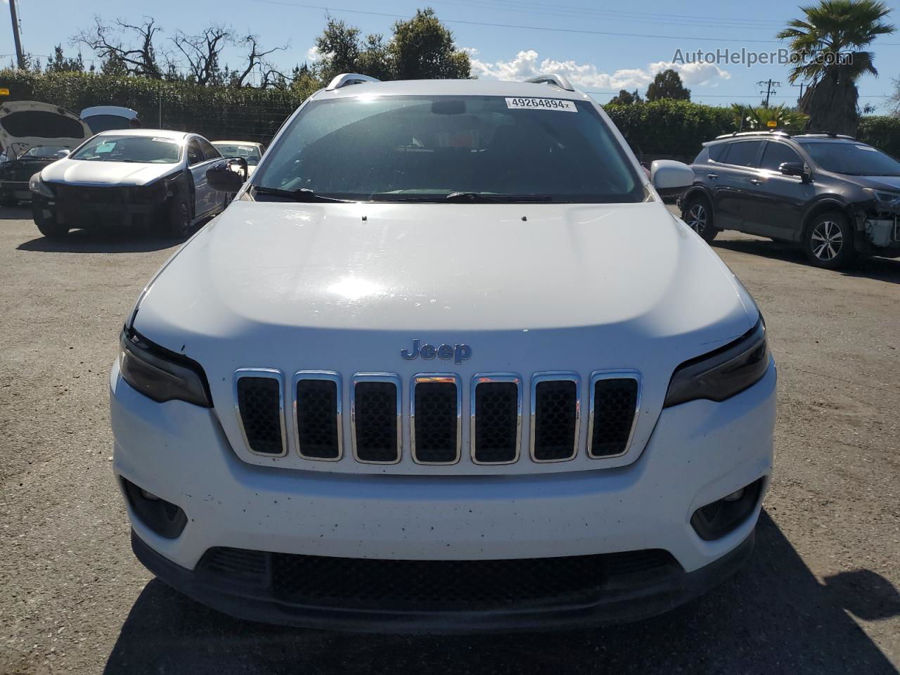 2019 Jeep Cherokee Latitude White vin: 1C4PJLCB0KD153418