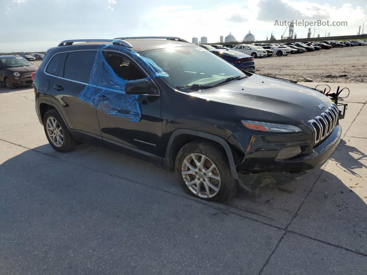 2015 Jeep Cherokee Latitude Black vin: 1C4PJLCB1FW690602