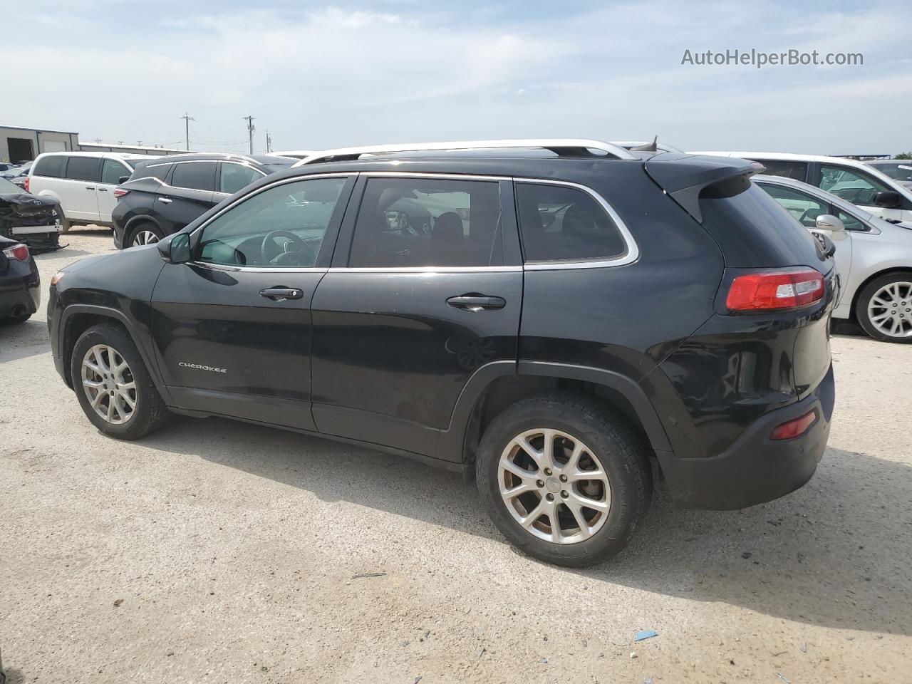 2016 Jeep Cherokee Latitude Черный vin: 1C4PJLCB1GW222922