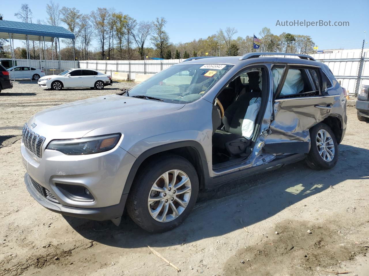 2019 Jeep Cherokee Latitude Серебряный vin: 1C4PJLCB1KD296927