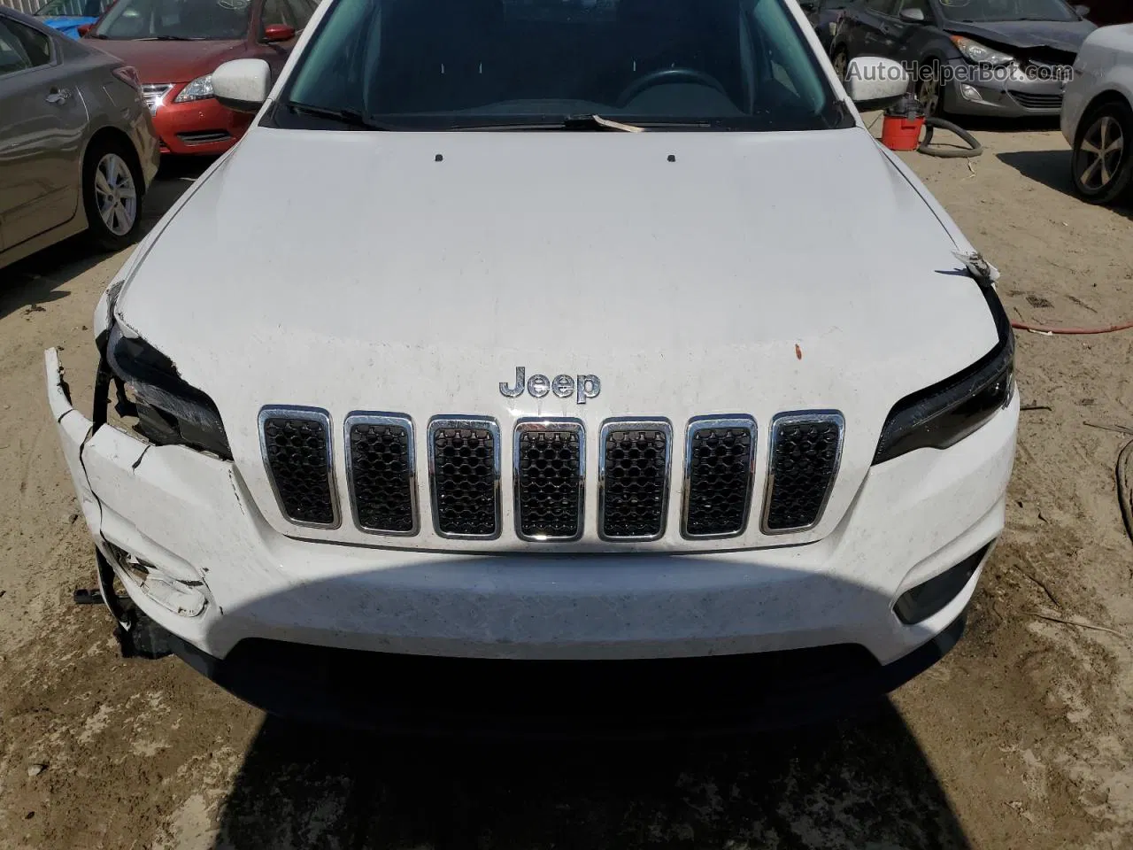 2019 Jeep Cherokee Latitude White vin: 1C4PJLCB1KD479499