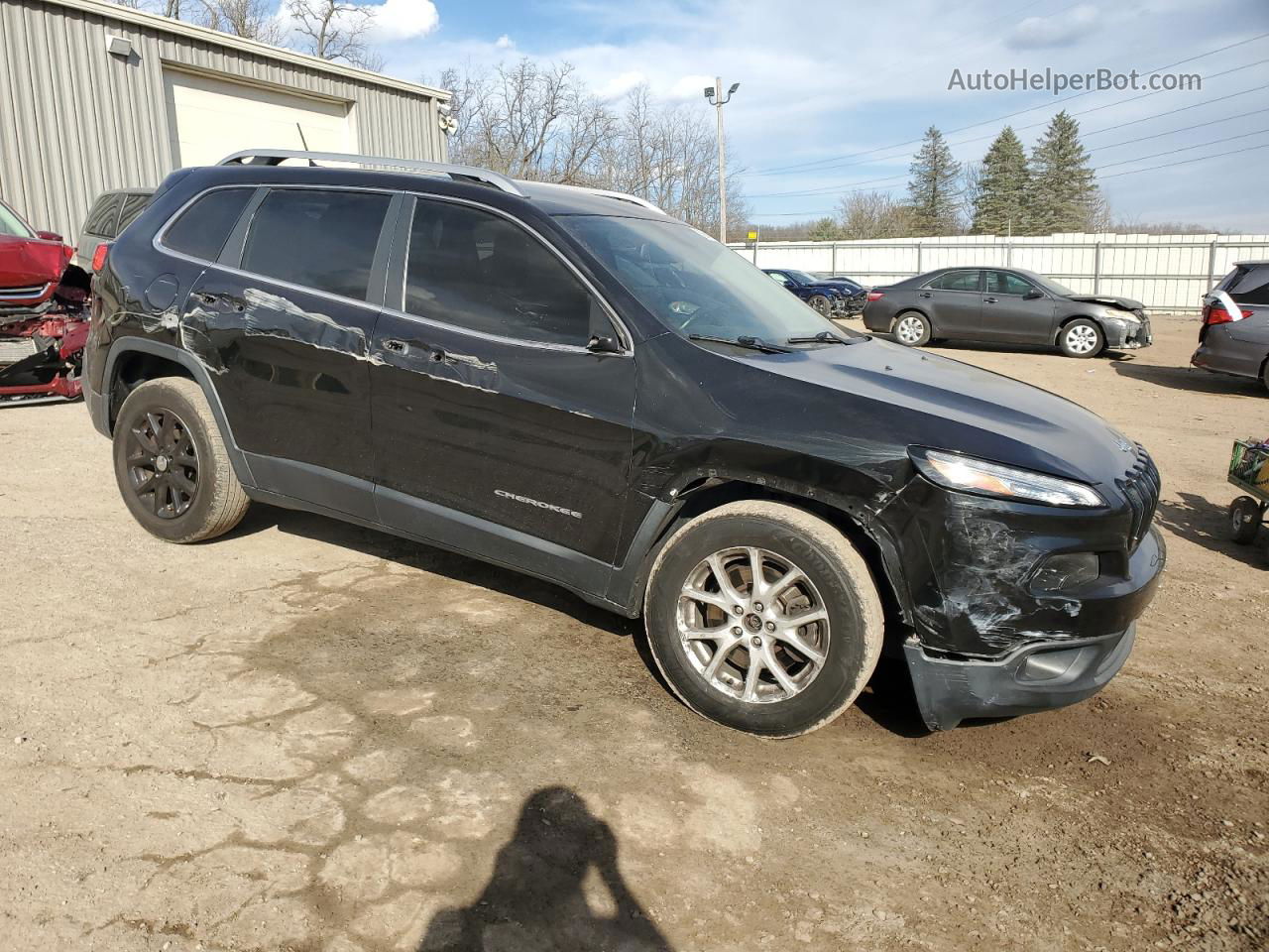 2014 Jeep Cherokee Latitude Черный vin: 1C4PJLCB2EW140016